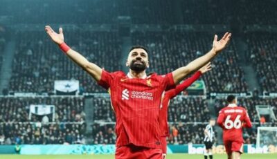 محمد صلاح يطارد 3 إنجازات تاريخية في 2025