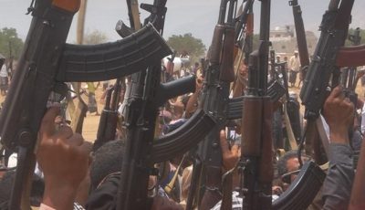 قبل المعركة.. الحوثيون يحشدون القبائل عبر ‘وثيقة الشرف’