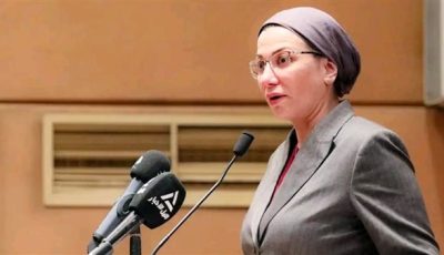 وزيرة البيئة توجه باتخاذ الإجراءات العاجلة لاحتواء تلوث بترولي قرب أبورديس