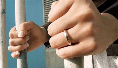 دفنوه تحت السيراميك من 8 سنين.. بلاغ فتاة بمقتل والدها على يد شقيقيها ووالدتهم بالإسكندرية| بث مباشر