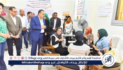محافظ أسيوط يتفقد تدريب 60 فتاة على صناعة التللي بالمجمع الحرفي في الشامية بساحل سليم