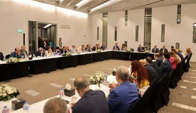 وزير السياحة والآثار يلتقي مع رؤساء مجالس إدارات وتحرير الصحف القومية والخاصة