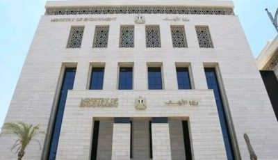 التشاجر داخل بيوت الله من المحرمات الشرعية.”