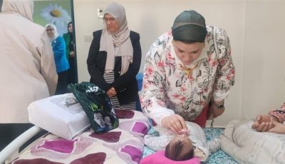 رئيس القومي للأمومة والطفولة تزور الأطفال الفلسطينيين الوافدين من غزة بمستشفى العريش العام