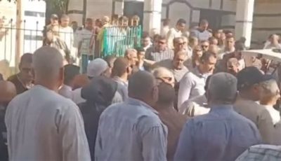 توفي خلال عمله.. المئات يشاركون في تشييع جنازة أشهر مصور بالبحيرة