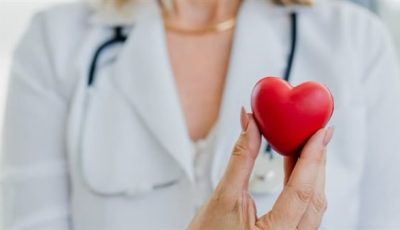 ما العلاقة بين صحة الفم وأمراض القلب؟