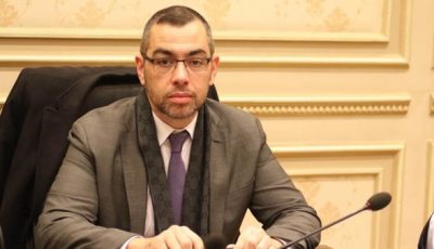 هل تستفيد مصر من الحرب التجارية بين الصين وأمريكا؟ خبير اقتصادي يُجيب