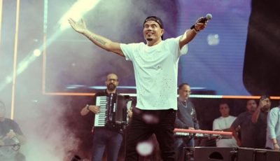 عمرو دياب يفاجئ جمهوره بالإعلان عن ألبومه الجديد في عيد الأضحى 2025
