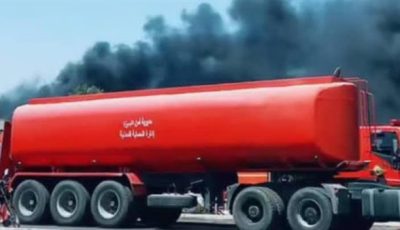 الدفع بسيارات الإطفاء لموقع اندلاع حريق داخل مصنع بأكتوبر.. صور