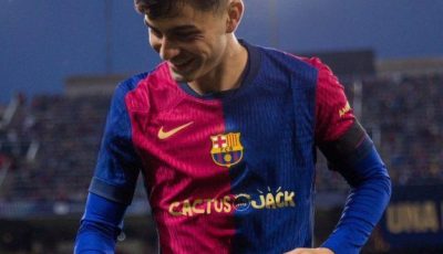 جنون على قميص برشلونة الجديد