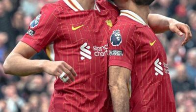 أرنولد وراء سفر لاعبي ليفربول إلى دبي والسبب..؟